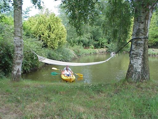 Pour se reposer, un Hamac, les pieds dans l'eau